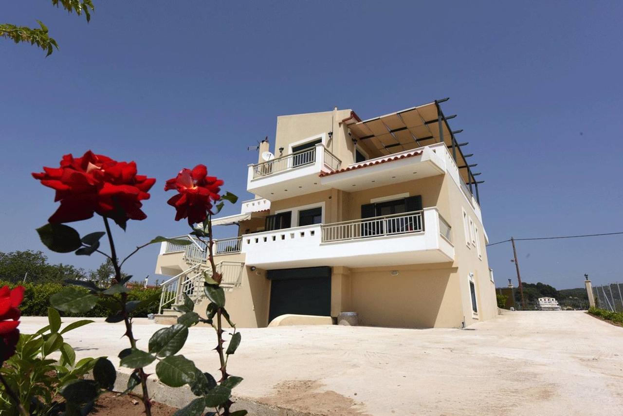 Panelma Villa Tranquil Coastal Retreat In Zacharo Tholon Dış mekan fotoğraf