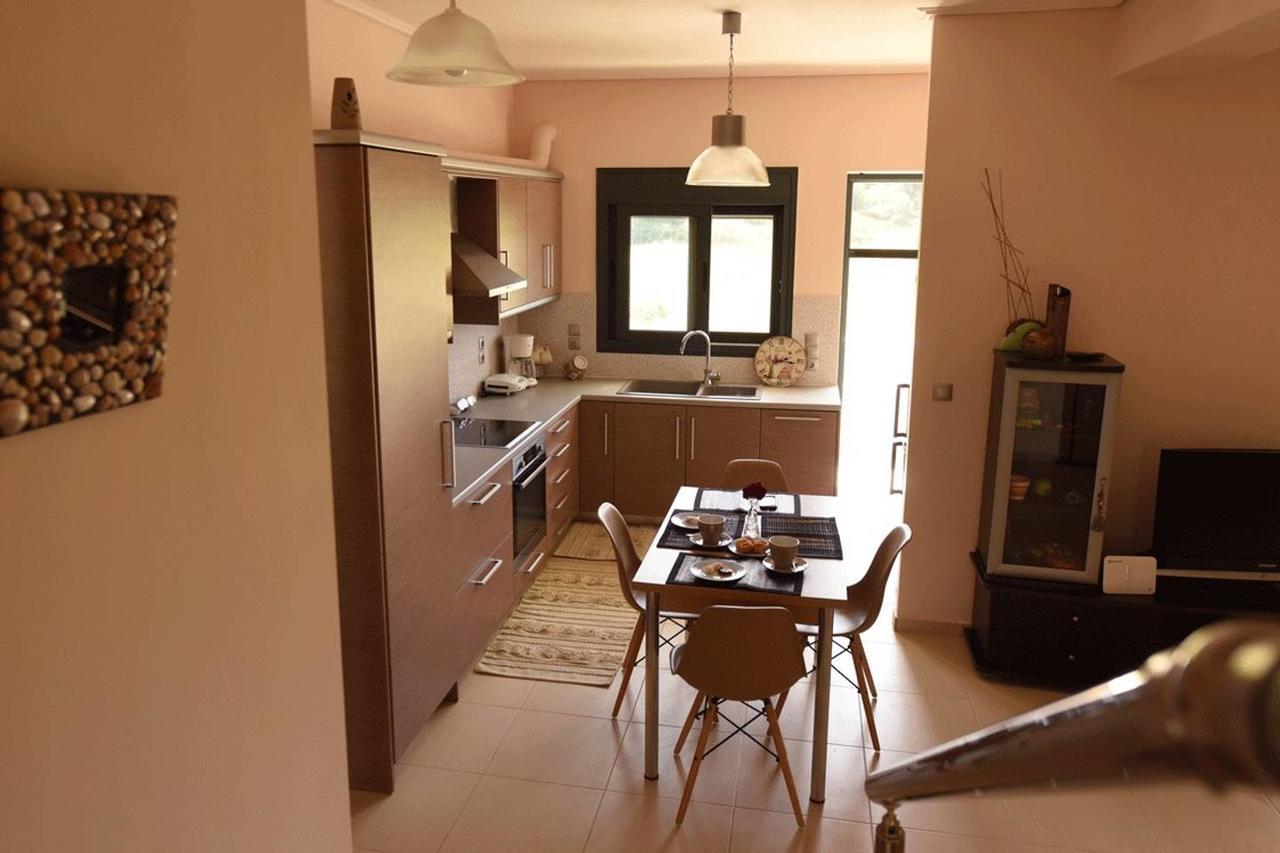 Panelma Villa Tranquil Coastal Retreat In Zacharo Tholon Dış mekan fotoğraf
