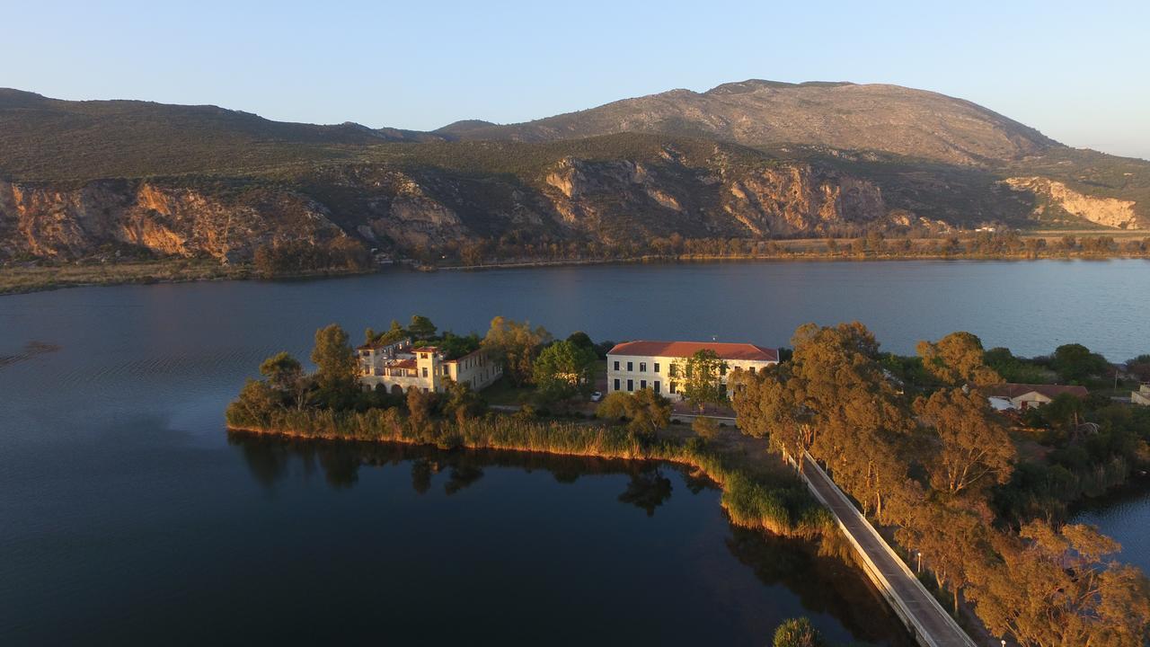 Panelma Villa Tranquil Coastal Retreat In Zacharo Tholon Dış mekan fotoğraf